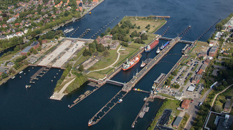 Schleusenanlage Kiel-Holtenau aus der Luft